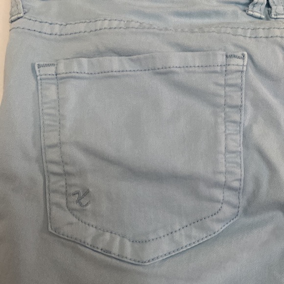 Kut from the Kloth light blue skinny jeans - Picture 5 of 7